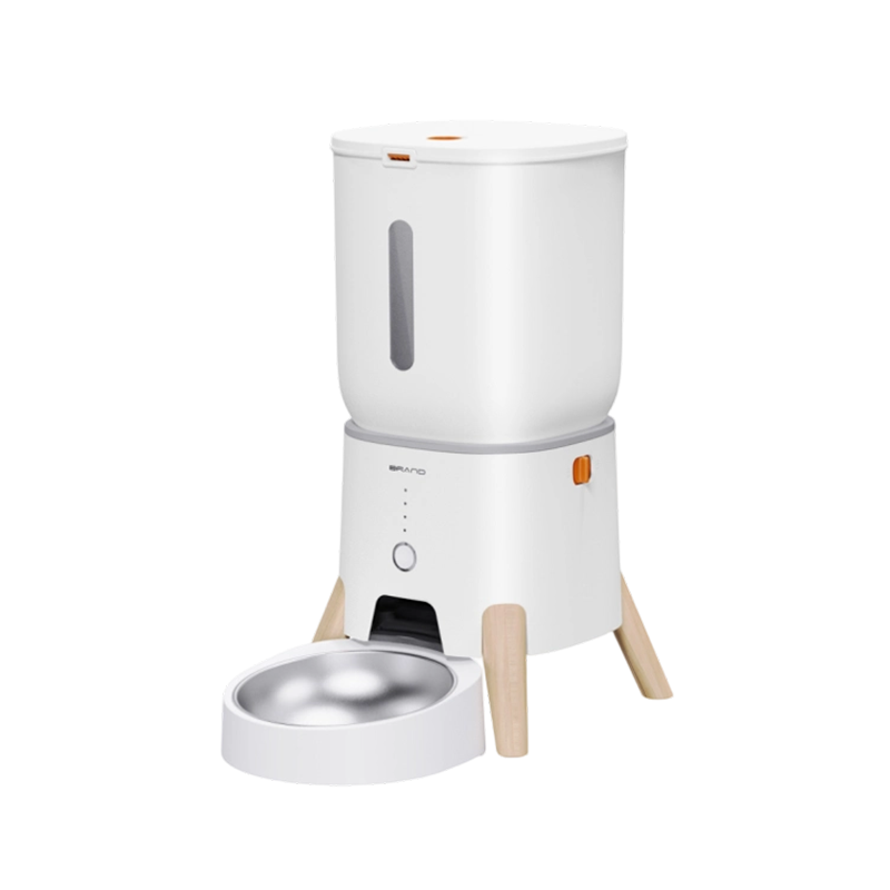 Alimentatore automatico per animali telecomandato