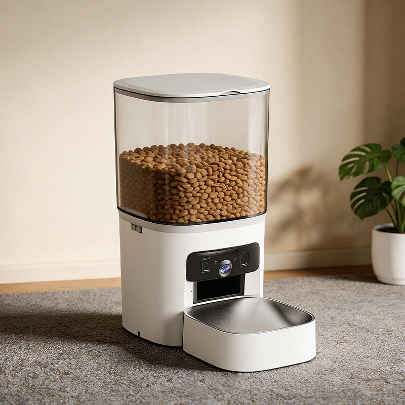 Alimentatore intelligente per animali domestici a doppia lente MAS-3007 con tramoggia trasparente da 6 litri Alimentatore intelligente per animali domestici a doppia lente MAS-3007 con tramoggia trasparente da 6 litri